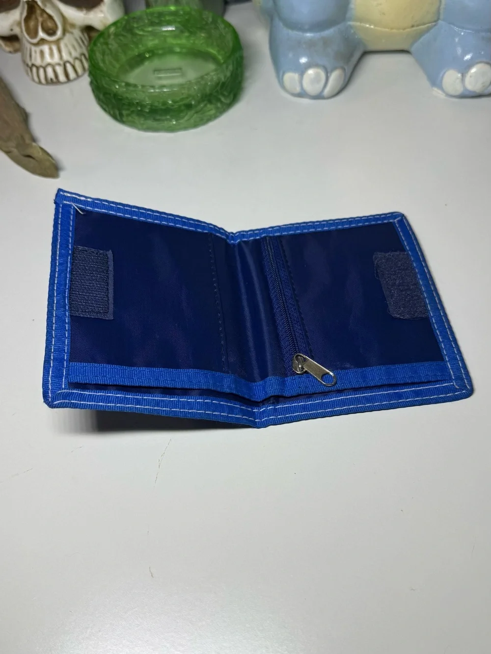 Vintage 2000s Scooby Doo Playing Soccer Multi Pocket Wallet